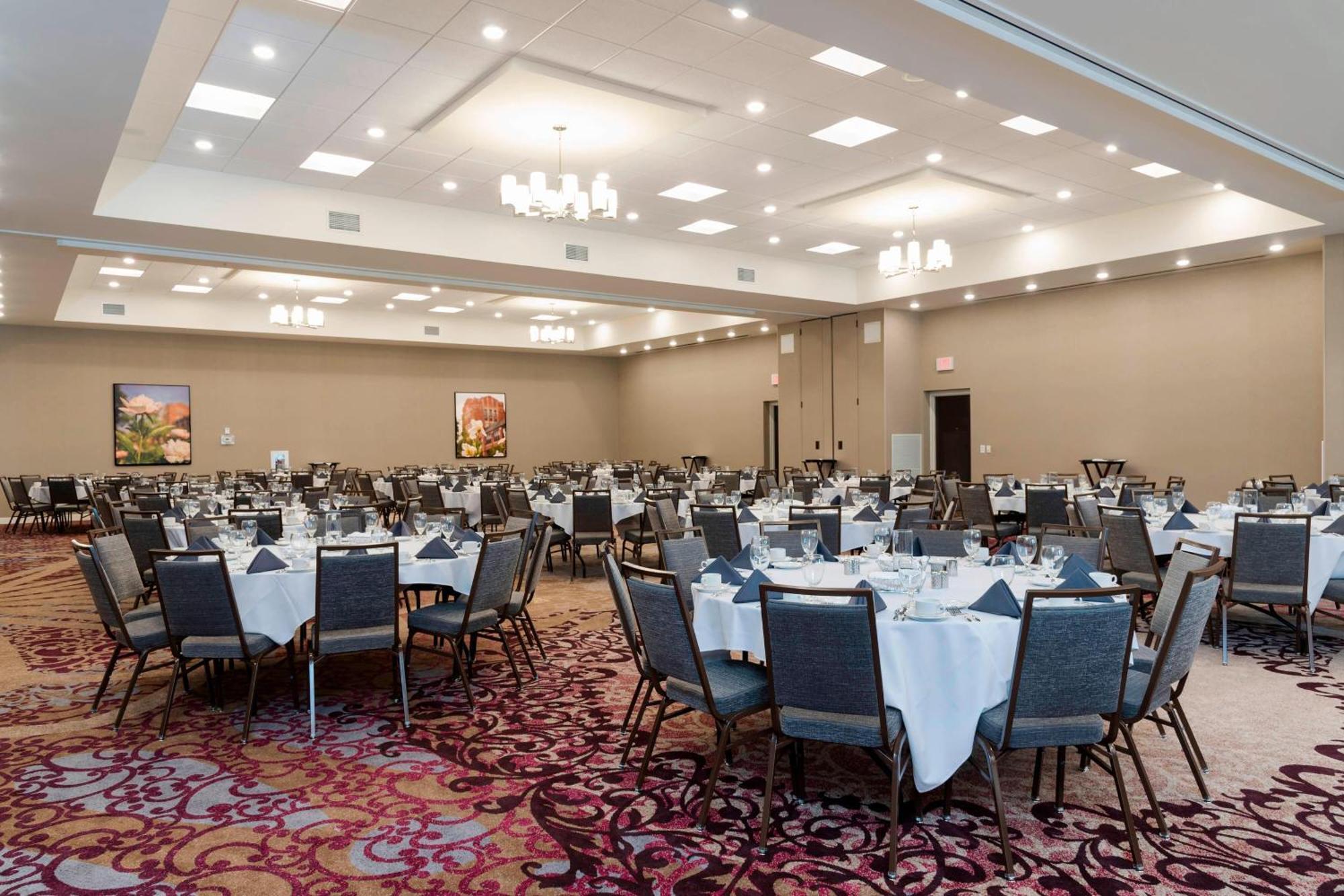 Courtyard By Marriott Mt. Pleasant At Central Michigan University Mount Pleasant Buitenkant foto